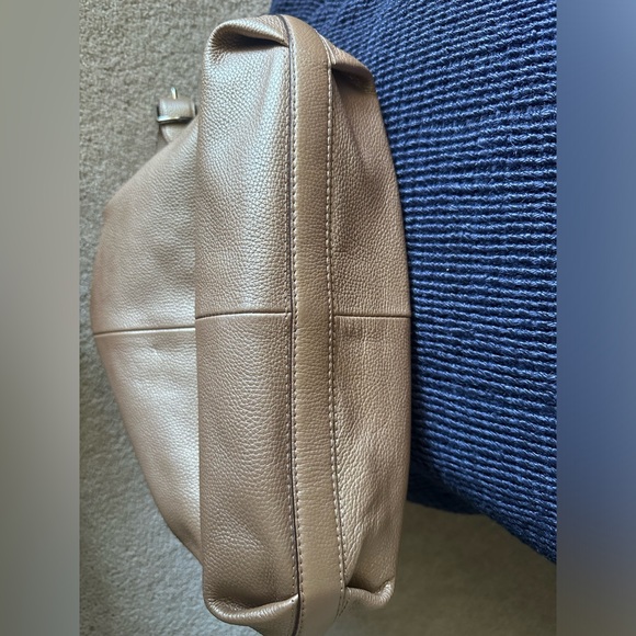 COACH METALLIC BEIGE PEBBLE LEATHER SHOULDER BAG, “PENELOPE”, 2011, HARDLY USED - Picture 6 of 10